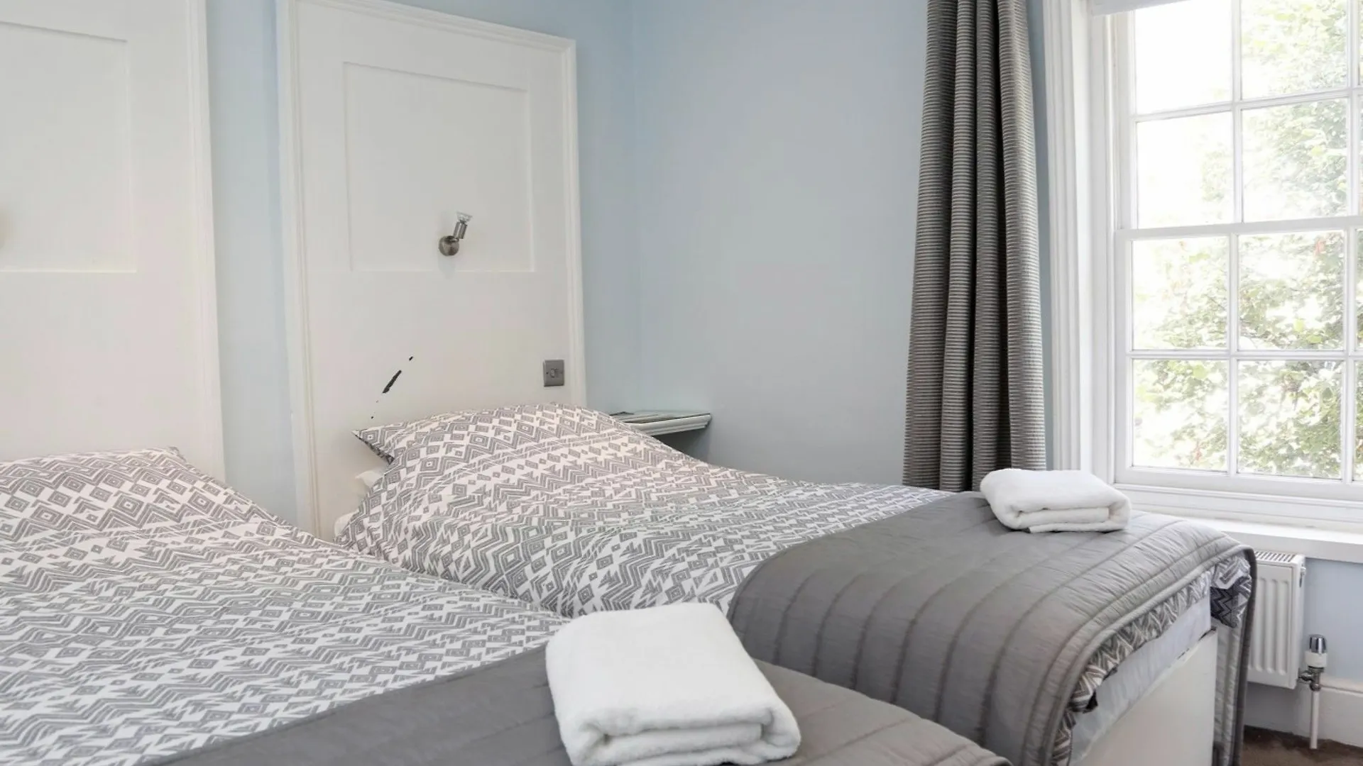 Guest house Innit Joy Brighton